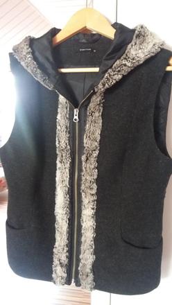 Vesta s kozusinou, 38