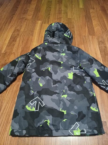 Predám detskú značkovú bundu, reserved,146