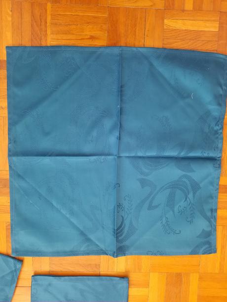 Obrusy/ prestieranie, 