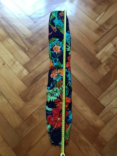 Dámsky kvetinkový šál, šatka,