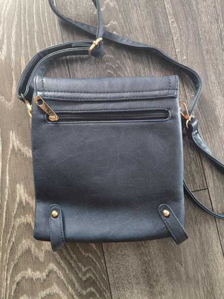Crossbody kabelka,