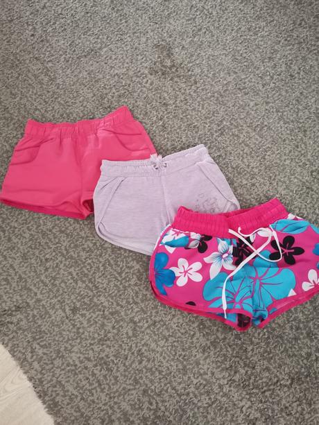 Kraťasy, cena spolu, 122