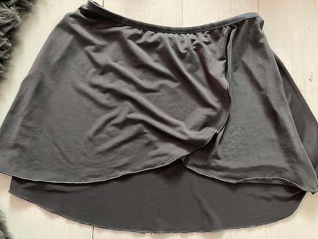 Zara sivá sukňa, zara,140