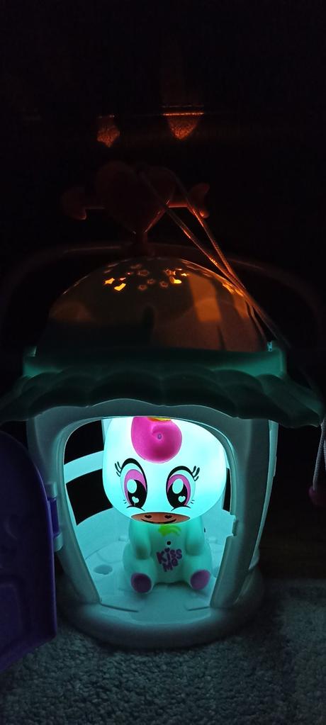 Lumiluvs domček na kľúč a svietiaci jednorožec,