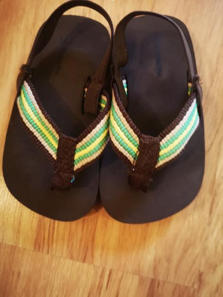 Žabky pre chlapčeka, 23