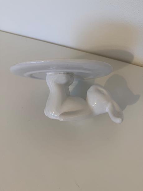 Veľkonočný zajac s podnosom, 