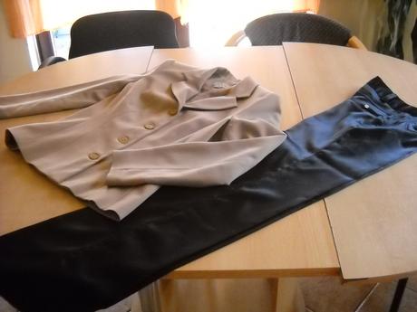 Elegantný nohavicový kostým veľ.38, 38