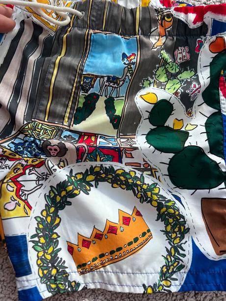 Dolce & gabbana plavky/ kratasy vel. 4, 104