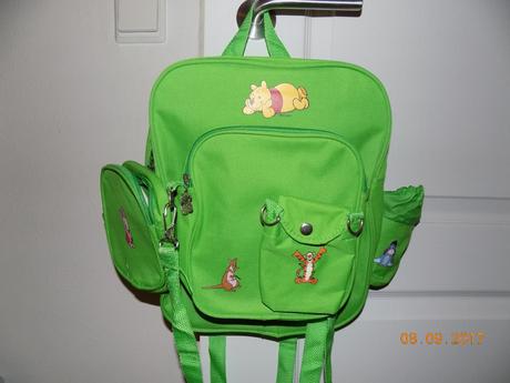 Rozoberatelny ruksak macko pu,