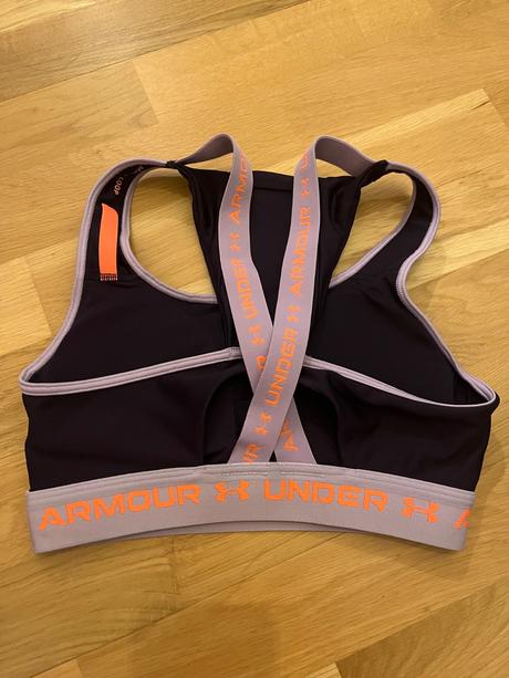 Sportovy top (podprsenka), under armour,s