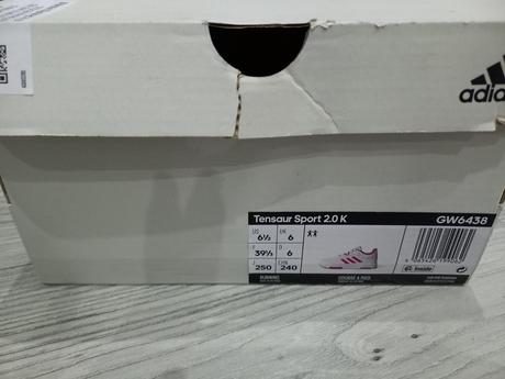 Nenosené tenisky, adidas,39