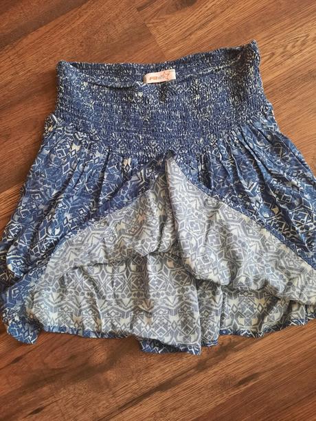 Pekná modrá suknička, s