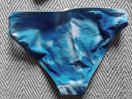 Dvojdielne plavky, 146