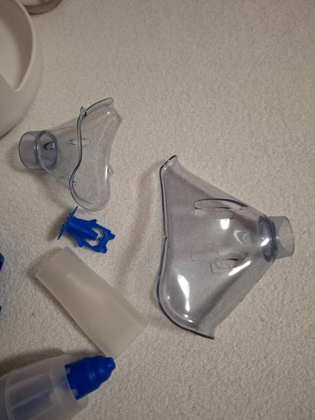 Kompresorový inhalátor omron c102 total, 