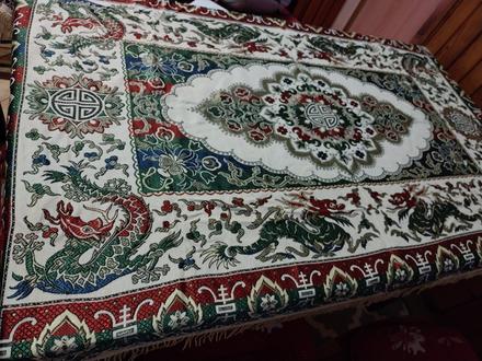 Obrus gobelinovy,