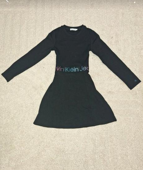 Šaty značky ck,čiernej farby, calvin klein,s / xs