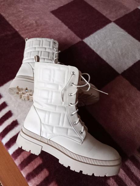 Krásne zimné topánky bonprix, 42