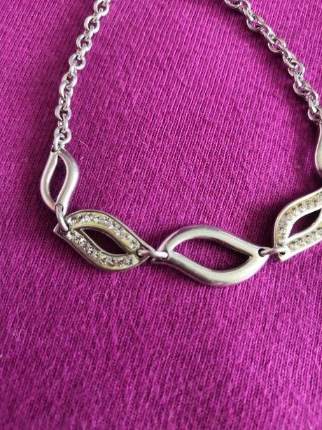 Damsky strieborny naramok krasny, 