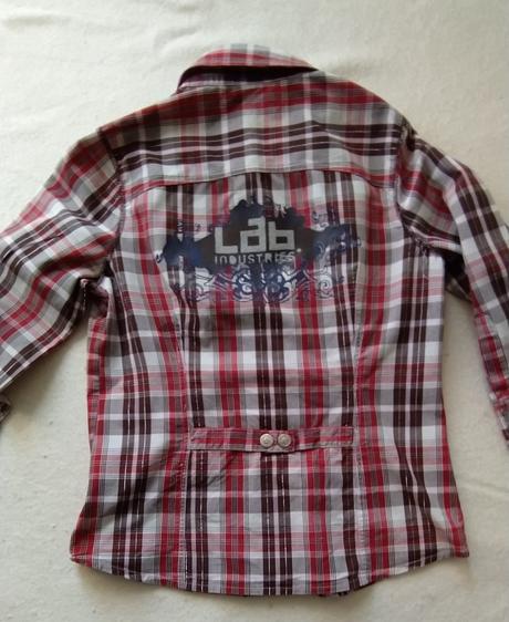 Dievčenská košeľa, 152