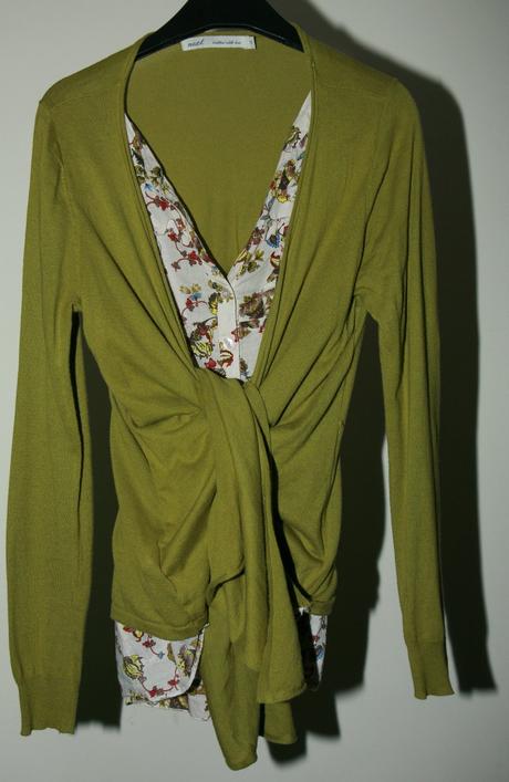 Svetrík s falošnou blúzkou, next,42