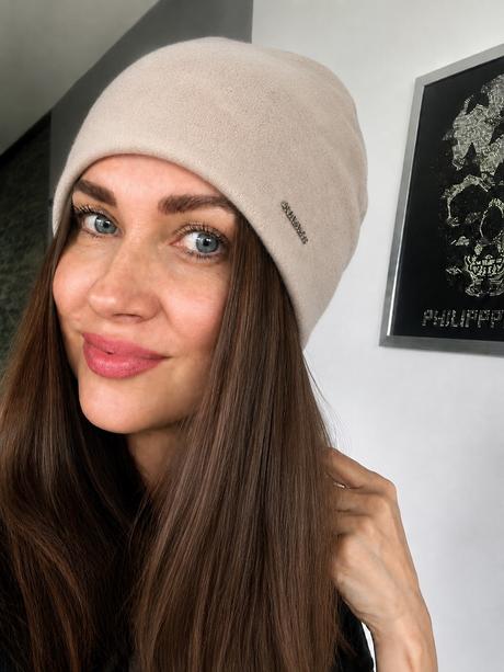 Teplá elegantná čiapka,
