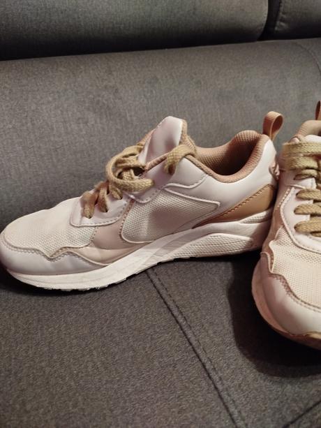 Tenisky, champion,36