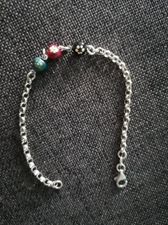 Strieborný náramok s 3 smaltovanými srdiečkami, 