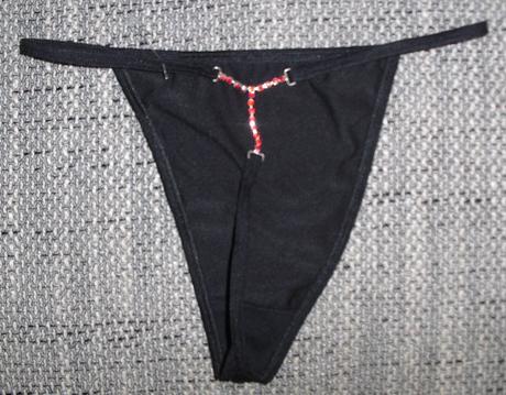 Sexy s kamienkami tangaciky, s