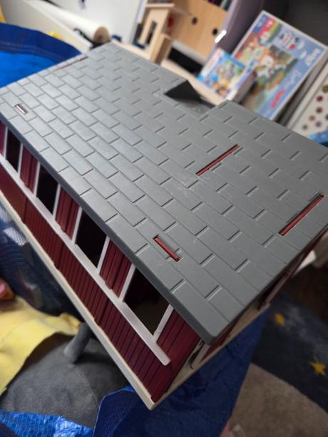 Domček pre babiky a stajne, 