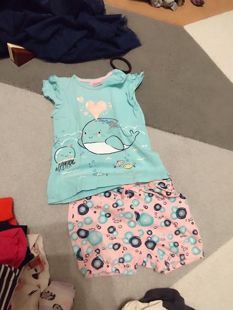 Balík oblečenia, 86–98