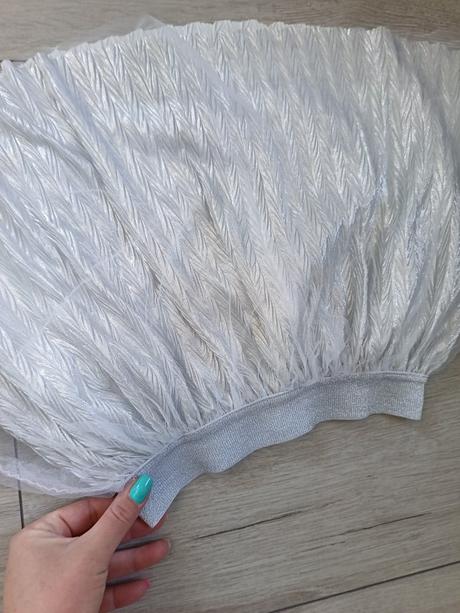 Strieborná suknička, nová, 146