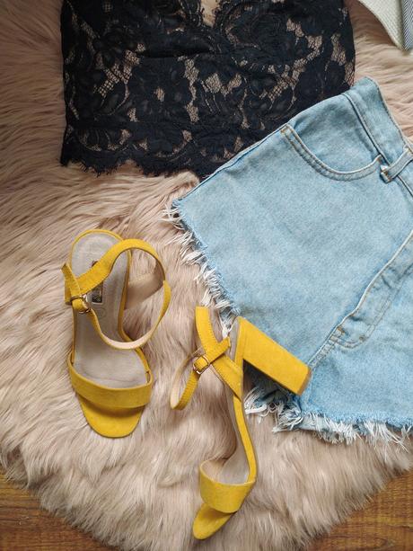 Žlté sandále na opätku, primark,40