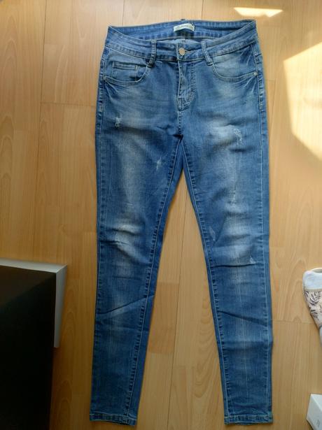 Modre rifle s jemnymi rozparkami, 38