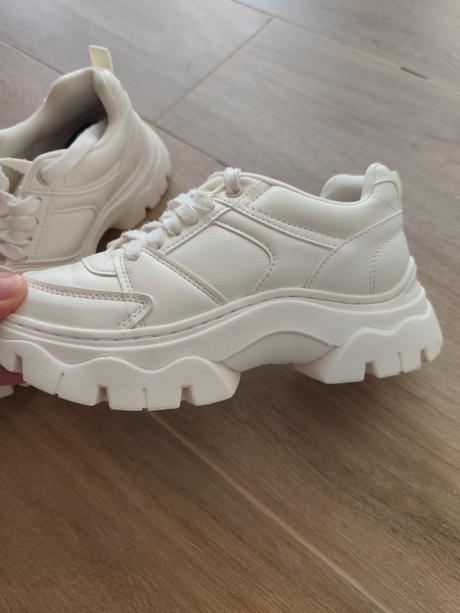 Tenisky zara top stav s vyššou podrážkou, zara,35