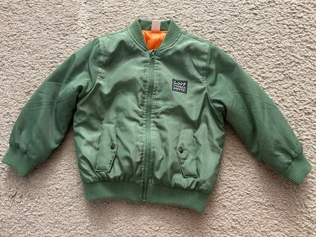 Prechodná štýlová bunda, 110