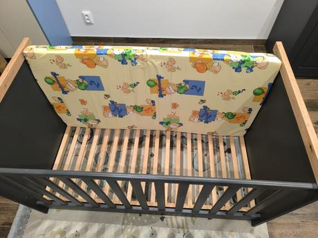 Predám detskú postielku., šírka (cm): 70,dĺžka (cm): 140