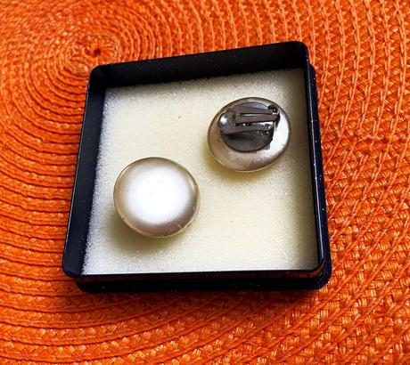 Retro perleťové klipsne,