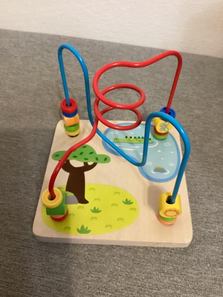 Hračka - labyrint na motoriku,