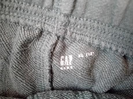 Kraťase, gap,152