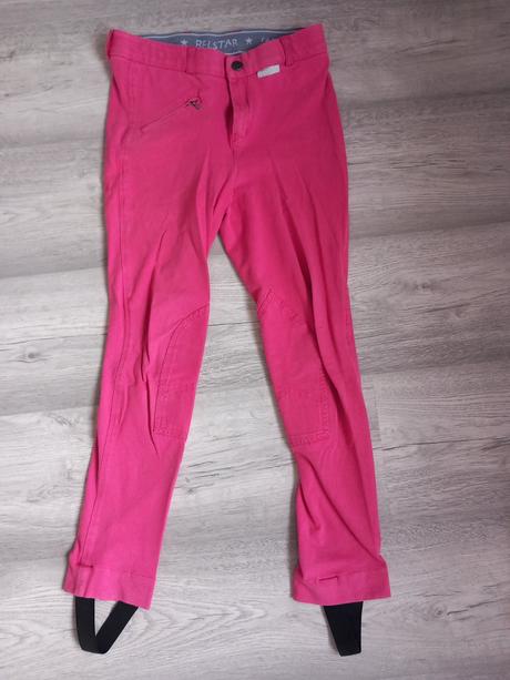 Ružové rajtky, 152