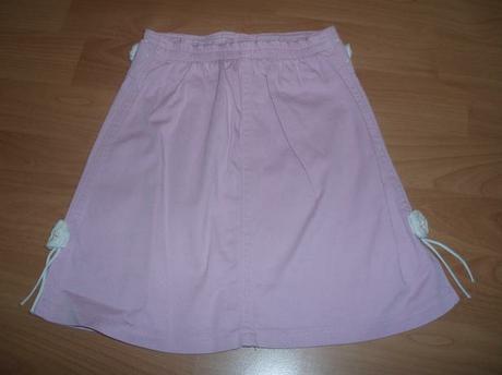 Ružová sukňa, 104