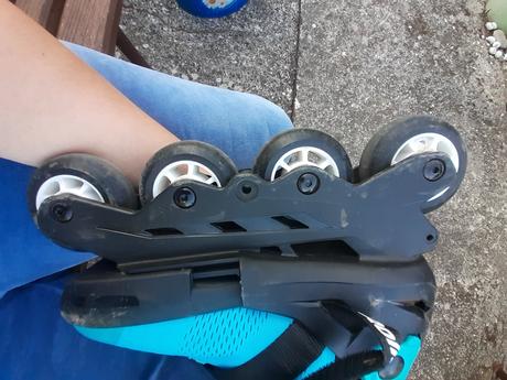Korčule kolieskove nastaviteľné, rollerblade,33