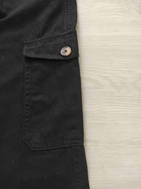 Čierne nohavice cargo., 36