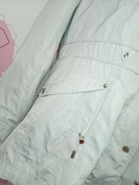 Prechodná bundička 42/44, 42