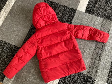 Červená bunda top stav, gap,140
