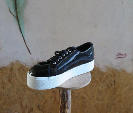 Dámske kožené tenisky superga na platforme v laku, 40
