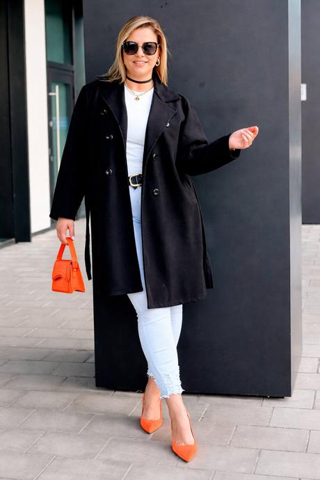 Dámsky prechodný plášť plus size čierny, 