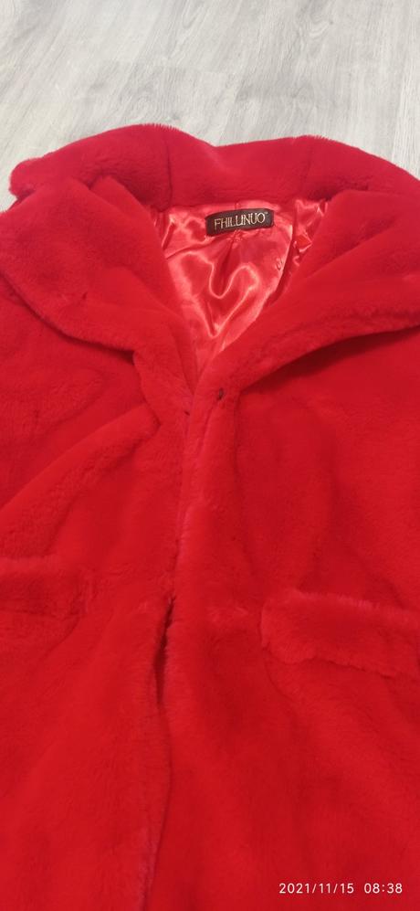 Krvavo červený kožuštek, m