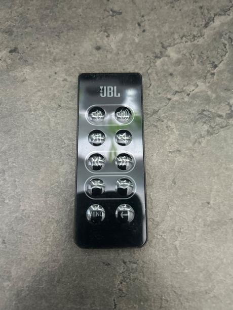 Jbl reproduktor,