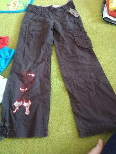 Športové nohavice, reserved,122